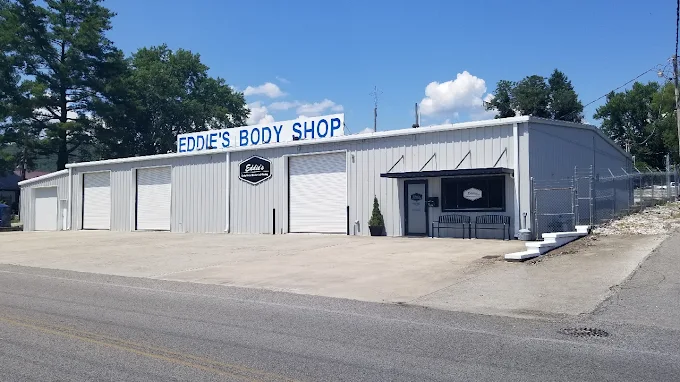 Eddie’s Body Shop – Harriman, TN shop exterior